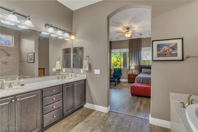 72 Newton Ridge Way, Las Vegas, NV 89183