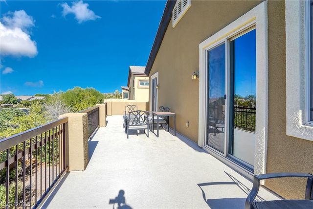 72 Newton Ridge Way, Las Vegas, NV 89183