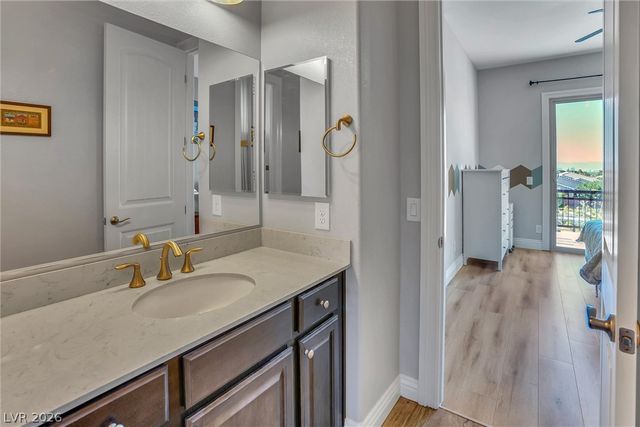 72 Newton Ridge Way, Las Vegas, NV 89183