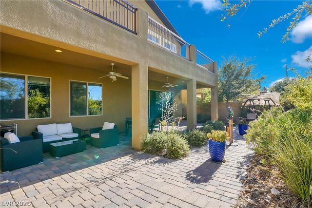 72 Newton Ridge Way, Las Vegas, NV 89183