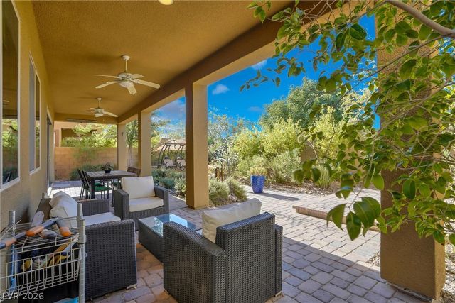 72 Newton Ridge Way, Las Vegas, NV 89183