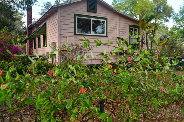 748 W FLORENCE AVENUE, Deland, FL 32720