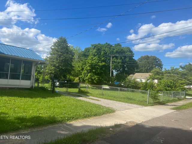 1921 Albert Ave, Knoxville, TN 37917