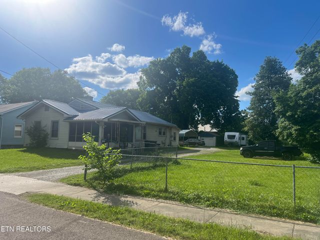 1921 Albert Ave, Knoxville, TN 37917