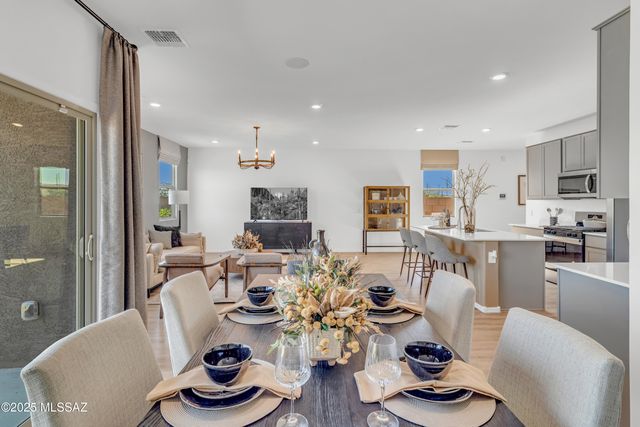 10423 W Thetford Lane, Marana, AZ 85653