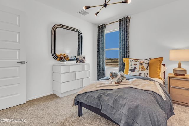 10423 W Thetford Lane, Marana, AZ 85653