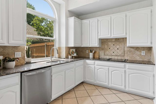 5511 S Briar Ridge Circle, Mckinney, TX 75072