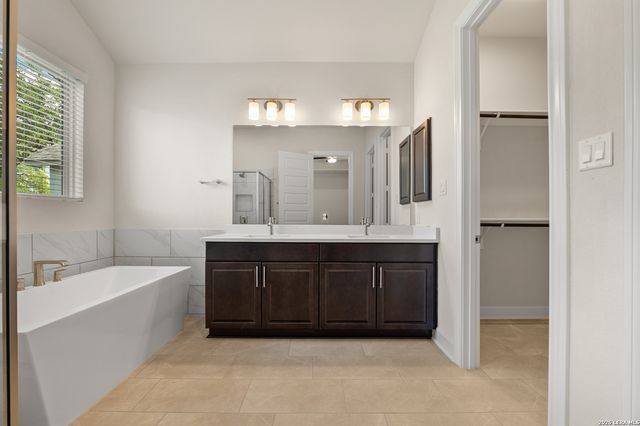 2990 Mckinnie Park, Bulverde, TX 78163