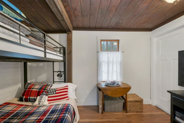 78 Beach Pond Road, Wolfeboro, NH 03894