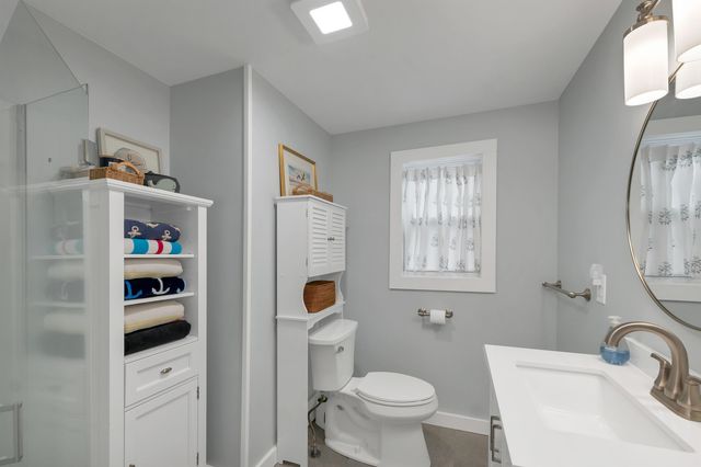 78 Beach Pond Road, Wolfeboro, NH 03894