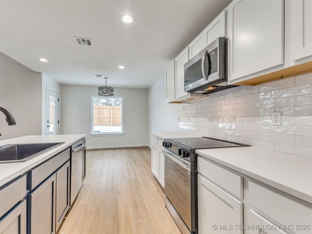 730 E 38th Street N, Tulsa, OK 74106