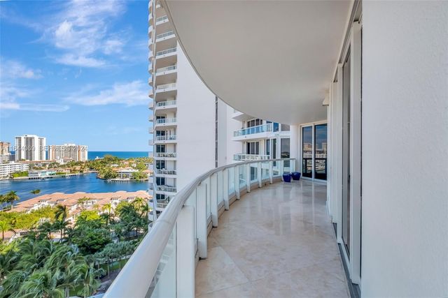 21200 Point Place 1204, Aventura, FL 33180