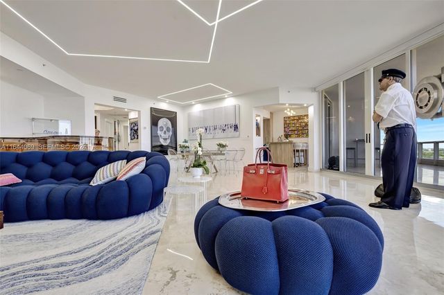 21200 Point Place 1204, Aventura, FL 33180