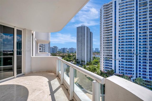 21200 Point Place 1204, Aventura, FL 33180