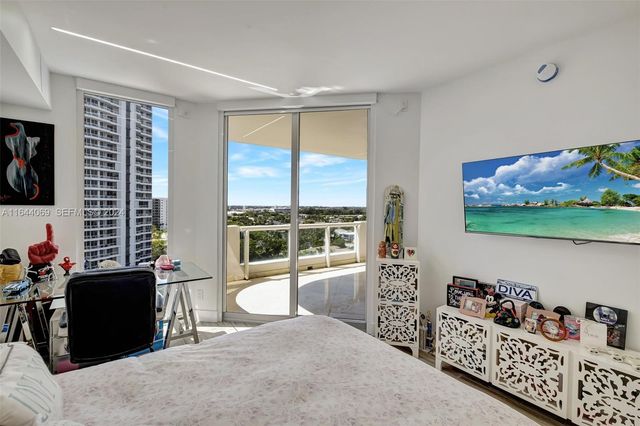 21200 Point Place 1204, Aventura, FL 33180