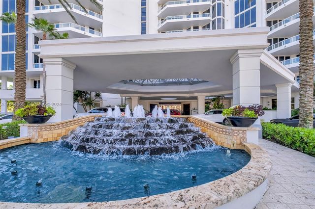 21200 Point Place 1204, Aventura, FL 33180