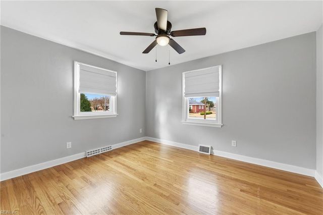 2725 Greendale AVE, Norfolk, VA 23518