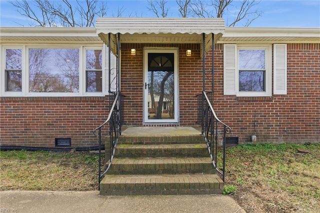 2725 Greendale AVE, Norfolk, VA 23518