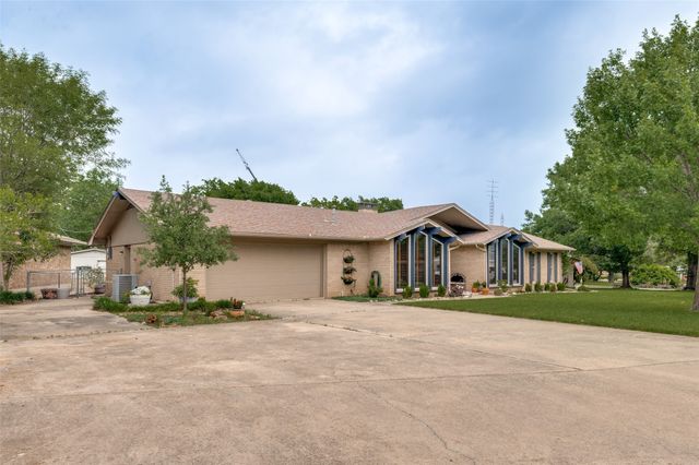 1904 Tulane Avenue, Gainesville, TX 76240