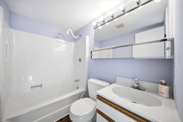 137 Franklin St 406, Stoneham, MA 02180