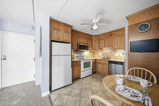 137 Franklin St 406, Stoneham, MA 02180