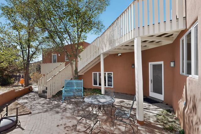 17 Calle Belicia, Santa Fe, NM 87508