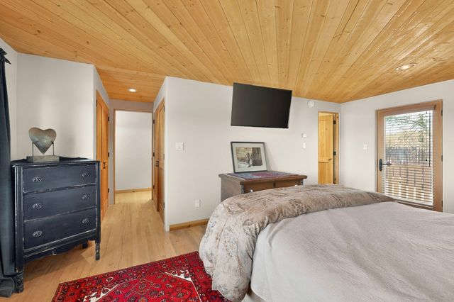 17 Calle Belicia, Santa Fe, NM 87508