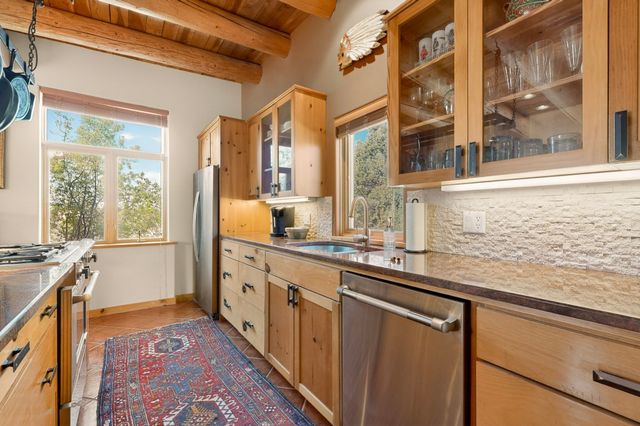 17 Calle Belicia, Santa Fe, NM 87508