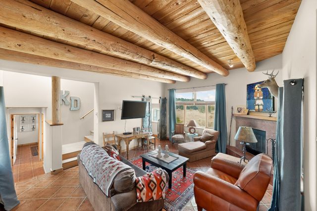 17 Calle Belicia, Santa Fe, NM 87508