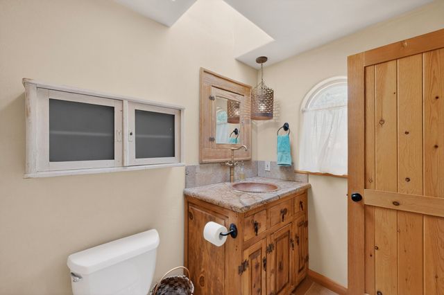17 Calle Belicia, Santa Fe, NM 87508