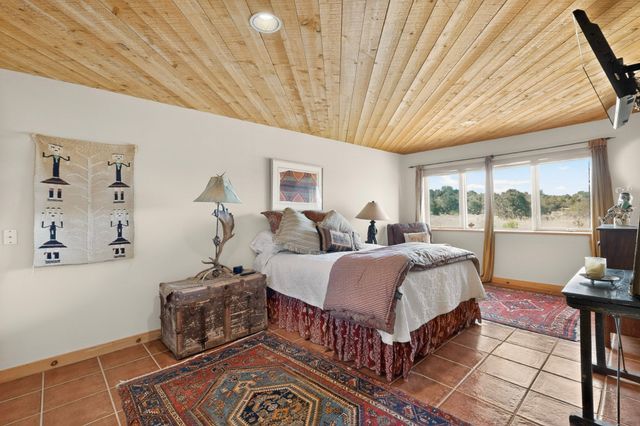 17 Calle Belicia, Santa Fe, NM 87508