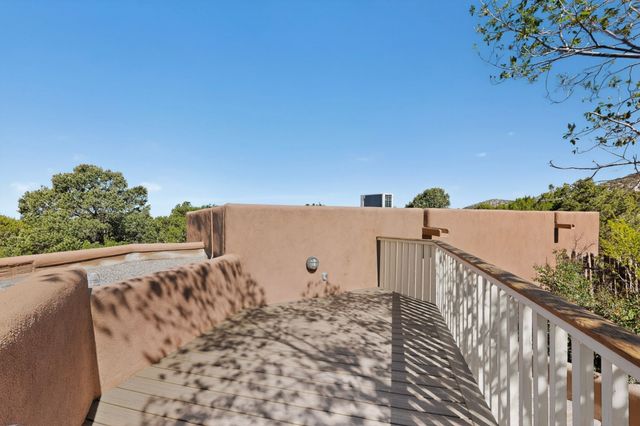 17 Calle Belicia, Santa Fe, NM 87508