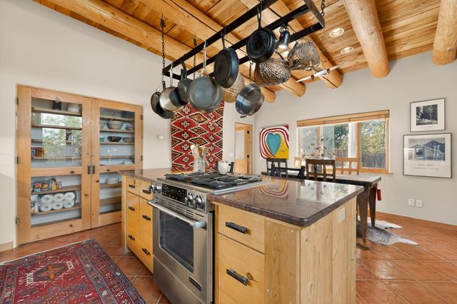 17 Calle Belicia, Santa Fe, NM 87508