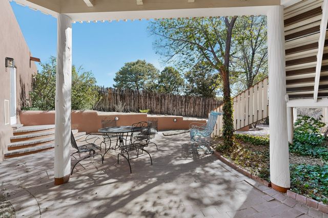 17 Calle Belicia, Santa Fe, NM 87508