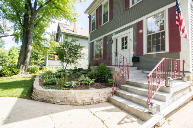 312 Home Avenue, Oak Park, IL 60302