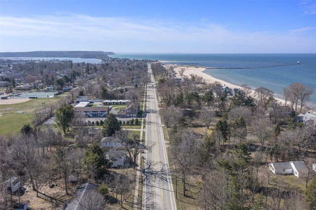 620 N Lakeshore Drive, Ludington, MI 49431