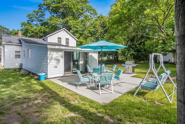 620 N Lakeshore Drive, Ludington, MI 49431