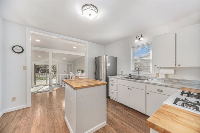 620 N Lakeshore Drive, Ludington, MI 49431
