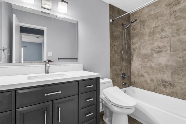 4205 Keys Drive, The Colony, TX 75056