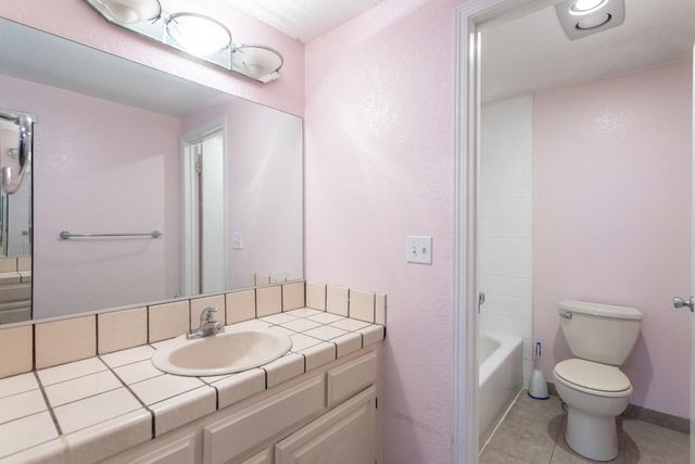 466 Ridgecrest Trail, 136, Redding, CA 96003