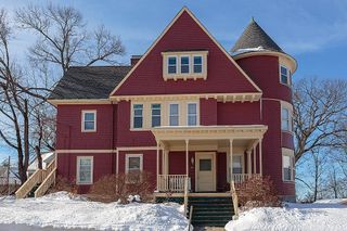 45 Harvard St #5 3rd fl, Lowell, MA 01851