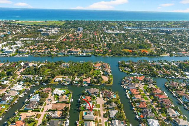 2185 Carib Circle, Palm Beach Gardens, FL 33410