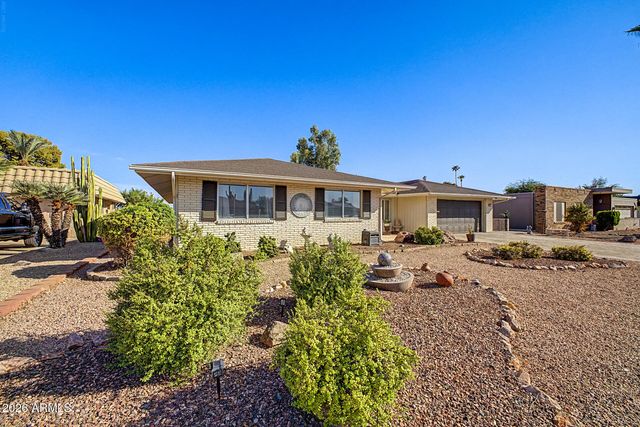 9321 W Briarwood Circle, Sun City, AZ 85351