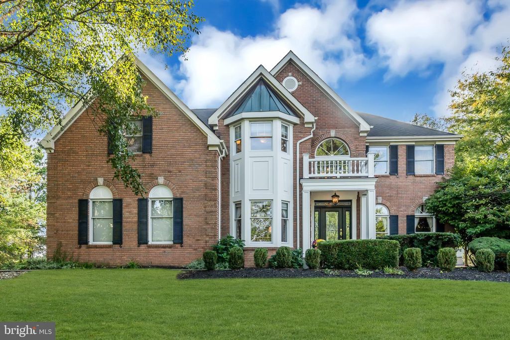 8 ENDICOTT LN, PRINCETON JUNCTION, NJ 08550 — exterior