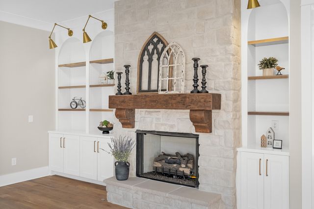 4289 Moore Ln, Culleoka, TN 38451