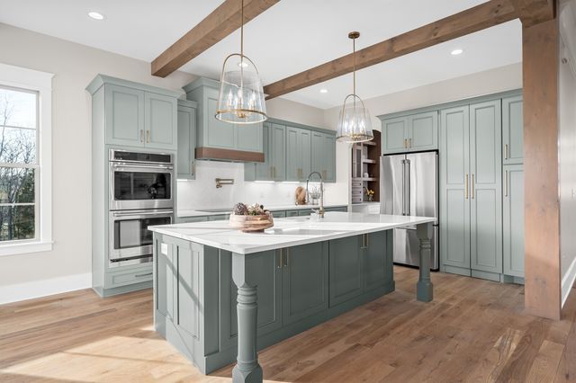 4289 Moore Ln, Culleoka, TN 38451