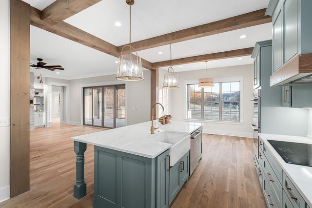 4289 Moore Ln, Culleoka, TN 38451