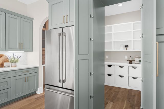 4289 Moore Ln, Culleoka, TN 38451