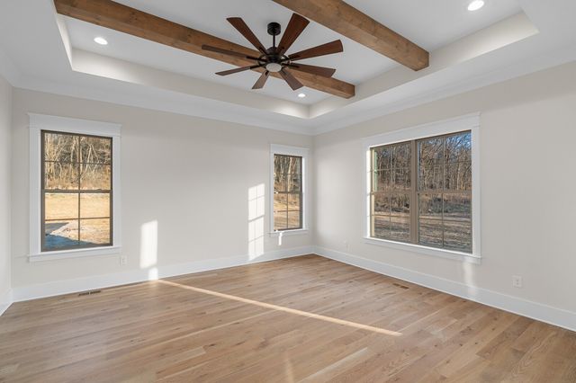 4289 Moore Ln, Culleoka, TN 38451