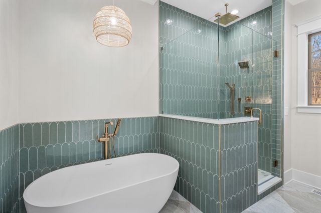 4289 Moore Ln, Culleoka, TN 38451